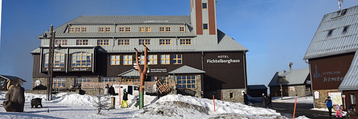 Hotel Fichtelberghaus sobre el nevado Fichtelberg